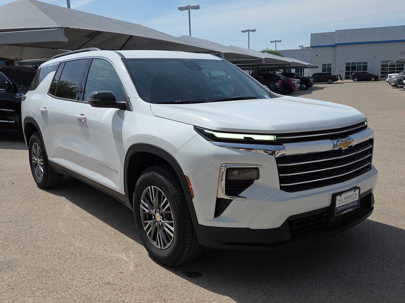 2026 Chevrolet Traverse — side profile view