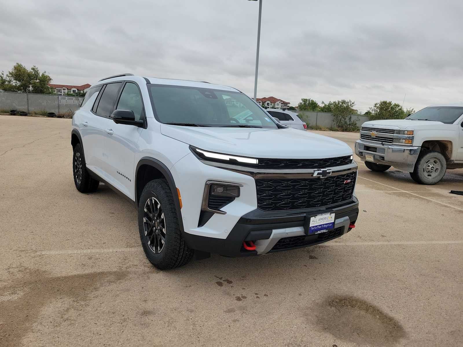 2026 Chevrolet Traverse — side profile view