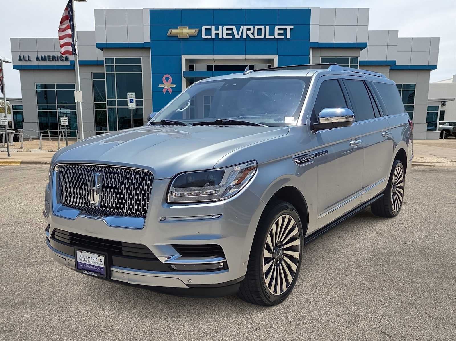 2020 Lincoln Navigator L Black Label in Silver — front three-quarter view