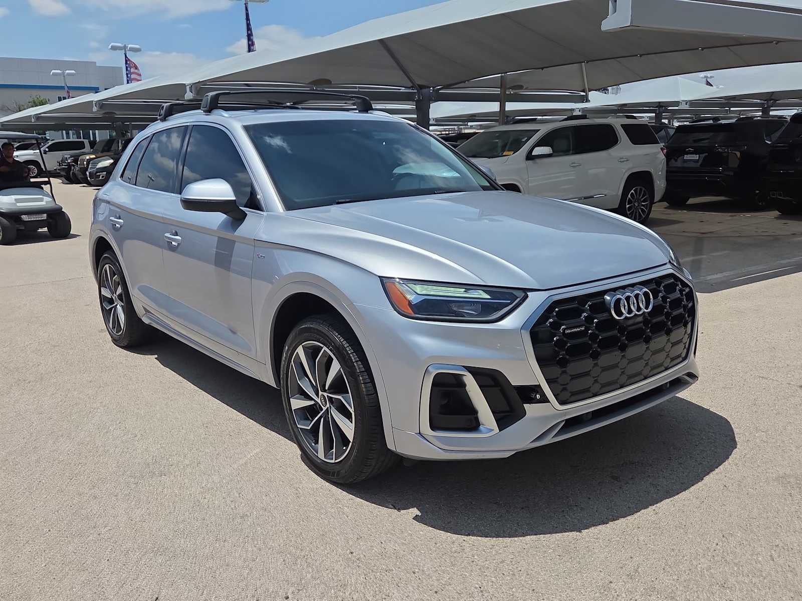 2022 Audi Q5 — side profile view