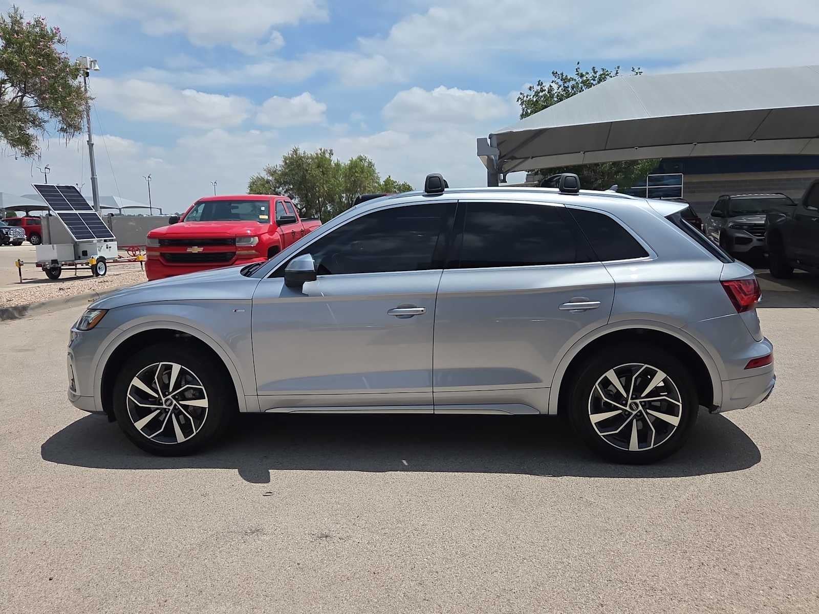 2022 Audi Q5 — detail view